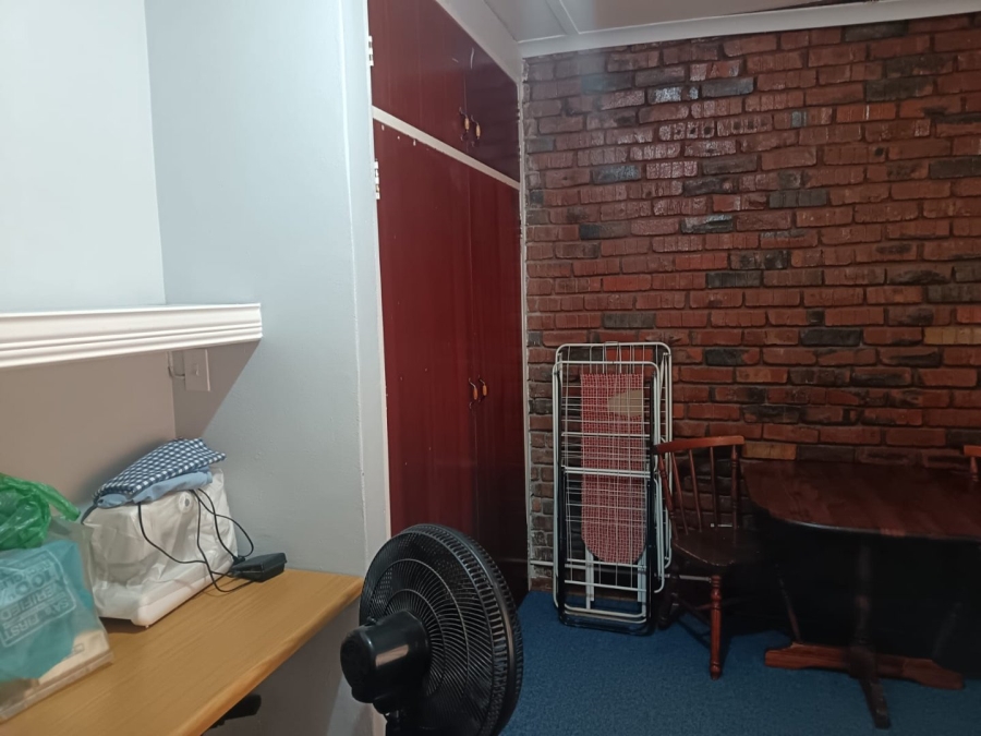 5 Bedroom Property for Sale in Carters Glen Northern Cape